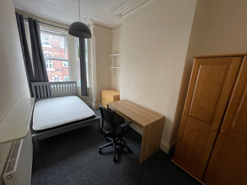 Arthur street , city centre student house - 5 minute walk from NTU , NG7 4DW - Thumbnail 3